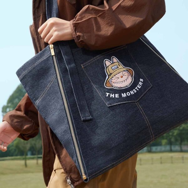 Sac en Jean Labubu – Série Fall In Wild - Image 2