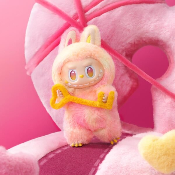 Peluche en vinyle Labubu Loyality- Big Into Energy Series - Image 3